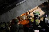 « Chaque vie est source d’espoir » : au Venezuela, deux garçons de 11 ans et 13 ans tirés des décombres trois jours après les séismes
