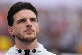 « Il a vraiment dit ça ? » : l’international anglais Declan Rice moqué par les supporters du PSG après ses propos sur le jeu du Ghana