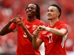 Suisse-Canada (2-1) : la Nati résiste au retour des Canadiens et prend la première place du groupe B