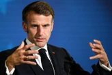 Fin des ventes de voitures thermiques en 2035 : Emmanuel Macron veut maintenir le cap, mais appelle à des « flexibilités »