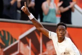 DIRECT. Roland-Garros 2026 : Swiatek entre en lice, Monfils attendu en soirée... suivez la deuxième journée