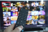 « Une brève coupure » : pourquoi des chaînes de télé pourraient s’interrompre dans la nuit du 5 au 6 juin