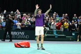 « Un guerrier aux valeurs magnifiques » : émotion pour la retraite de Nicolas Mahut après sa défaite au Rolex Paris Masters