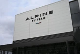 Deux individus s’introduisent dans les locaux d’Alpine F1 en Essonne… mais pour quoi faire ?