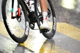 Cyclisme : la photo impressionnante du jeune espoir tricolore Maxime Mortier opéré après une lourde chute