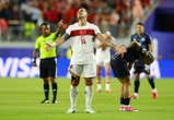 La Turquie tombe de haut, deux buts ultrarapides et un carton rouge historique : ce que vous avez manqué cette nuit à la Coupe du monde