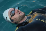 Calvi-Monaco à la nage : Noam Yaron abandonne à deux kilomètres de l’arrivée de son défi fou avant d’être hospitalisé