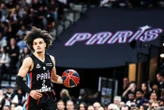 « Une page qui se tourne pour moi » : la vidéo décalée de Nadir Hifi pour annoncer qu’il reste au Paris Basketball