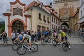 Tour de Guadeloupe : la folle vidéo des deux coureurs exclus après s’être cachés pour réintégrer le peloton