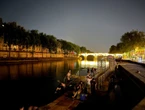 Paris : en pleine canicule, ils testent la baignade nocturne (et illégale) dans la Seine