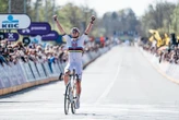 « Peut-être déjà le meilleur de tous les temps » : l’hommage de LeMond à Pogacar avant Paris-Roubaix