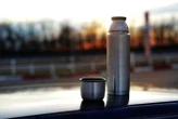 Un homme succombe à une intoxication au plomb après avoir utilisé le même thermos pendant une dizaine d’années