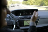 Un automobiliste abandonne sa femme au bord d’une route italienne, il meurt juste après dans un accident
