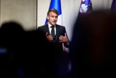 Suspension de la réforme des retraites : « Il faudra reposer le débat », estime Emmanuel Macron