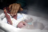 Le bébé d’une Américaine en état de mort cérébral, maintenu en vie en raison d’une loi anti-avortement, est né