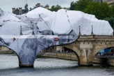Caverne du Pont-Neuf : les réparations sont lancées, la date de réouverture de l’œuvre de JR reste inconnue