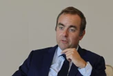 Secrétariat, voiture… Quels sont les « avantages à vie » des anciens ministres, que Sébastien Lecornu veut supprimer ?