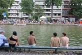 Canicule à Paris : la baignade au Canal-Saint-Martin ouverte dès mercredi