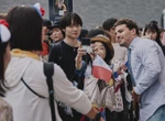 « Impressionnant de voir l’ampleur qu’il a prise » : dans les pas d’Antoine Dupont lors de sa tournée au Japon