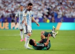 Argentine-Algérie : Lionel Messi méritait-il un carton pour sa grosse semelle sur Mandi ?