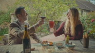 « Boire » sur France 2 interroge le rapport des Français à l’alcool : « Il y a une notion de performance dans tout ça »