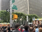 Coupe du monde 2026 : « Ma ville préférée au monde », une rue de New York renommée en hommage à Thierry Henry