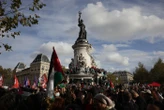 Paris : plusieurs milliers de personnes manifestent en soutien à Gaza