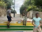 À Paris, quatre ados suspectés d’avoir dégradé des escaliers pro-LGBT : « Ils savaient très bien ce qu’ils faisaient »