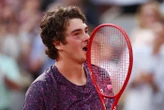 « Incroyable de vivre cette expérience » : Joao Fonseca, l’acte de naissance d’un crack à Roland-Garros