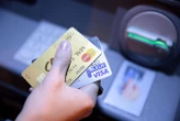 Retraits ou paiements à l’étranger : comment limiter les frais bancaires