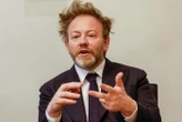 « Un signal fort » : l’avocat Antoine Vey, ancien associé d’Éric Dupond-Moretti, suspendu 5 mois par ses pairs