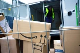 « Les clés étaient dessus… » : désœuvrés, ils volent un fourgon rempli de colis Amazon en cours de livraison