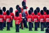 Calèche dorée, accueil royal et coups de canon : l’arrivée de Donald Trump au Royaume-Uni pour sa visite d’État en images