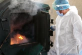 Le FBI brûle 1 kg de méthamphétamine et enfume par erreur un refuge pour animaux, 14 employés transportés à l’hôpital