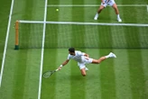 Wimbledon : le magnifique point remporté par Novak Djokovic, inusable à 38 ans