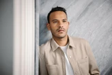 Mohamed Bouhafsi quitte RTL pour se concentrer sur la présentation de « C à vous »