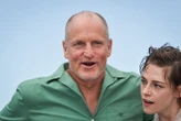 « On devrait manifester comme les Français » : Woody Harrelson appelle les Américains à descendre dans la rue contre le gouvernement