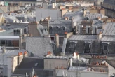 Municipales à Paris : face aux canicules, Ian Brossat propose des volets à toutes les fenêtres