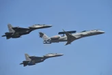 Guerre en Ukraine : Kiev frappe cinq avions de chasse russes et détruit un SU-30SM à plus de 30 millions d’euros