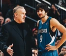 « Génie basket », « stratège »... La NBA annonce le décès du coach légendaire Rick Adelman