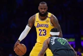 NBA : LeBron James rempile aux Los Angeles Lakers pour 52,6 millions de dollars sur un an