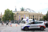 Paris : dispositif policier renforcé dans les gares, métros et aux abords du Grand Palais ce week-end