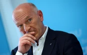 Mensonges, match de tennis en pleine crise... pourquoi le maire de Berlin renonce à se représenter à deux mois du scrutin