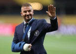 « Sir David » : Nasser Al-Khelaïfi offre un maillot du PSG à David Beckham après le match face à l’Inter Miami