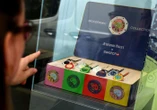 « Royal Pop » de Swatch : un amateur condamné pour avoir séquestré l’homme qu’il avait envoyé acheter la montre
