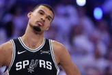 Playoffs NBA : « On doit être bien meilleur », Wembanyama discret et les Spurs, battus par le Thunder, n’ont plus droit à l’erreur