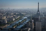 Paris : pourquoi un hélicoptère va survoler la capitale pendant une heure lundi
