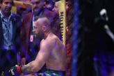 MMA : « Vraiment dommage que ça se termine comme ça », Conor McGregor se blesse après 69 secondes et rate son retour à l’UFC