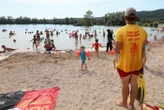 « Sa chair était déchirée » : une fillette mordue par un poisson sur un lieu de baignade surveillée dans le Doubs