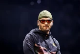 « C’est une arnaque » : Jul alerte sur la circulation de faux billets de concerts
